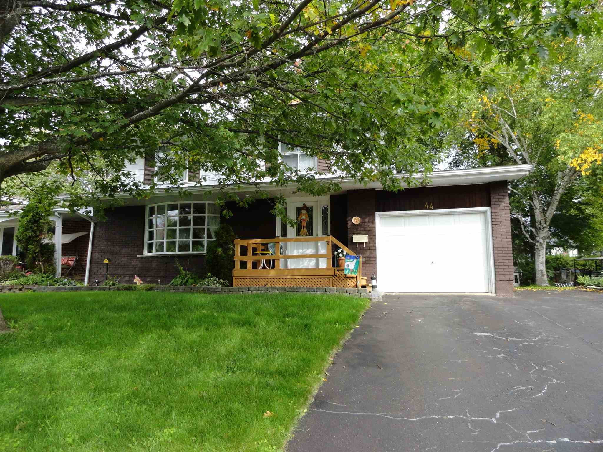 44 Ford Street, Sault Ste. Marie Ontario, Canada