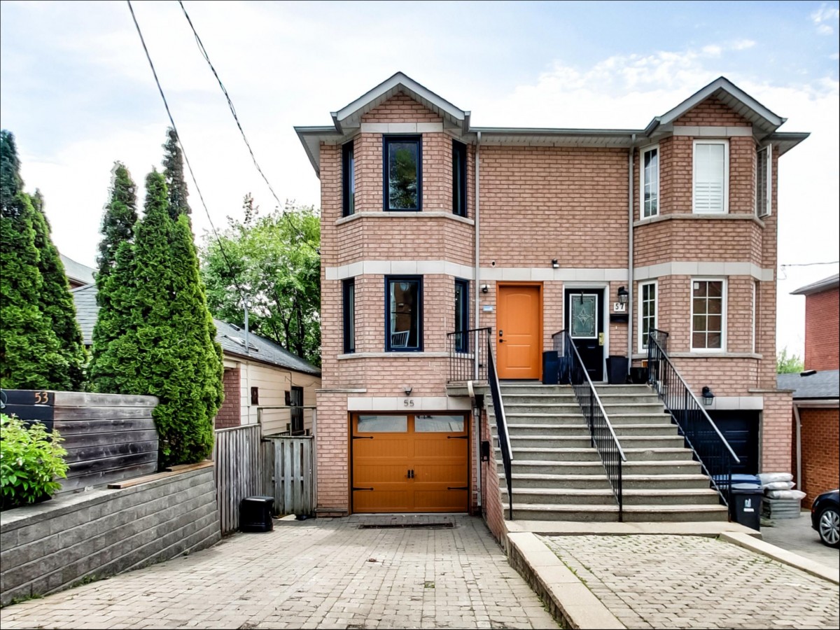 55 cameron avenue, Toronto Ontario, Canada