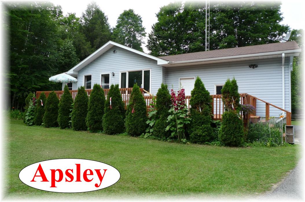 moffat road, Apsley Ontario, Canada
