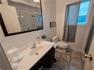 42 Second Avenue N, Sudbury Ontario