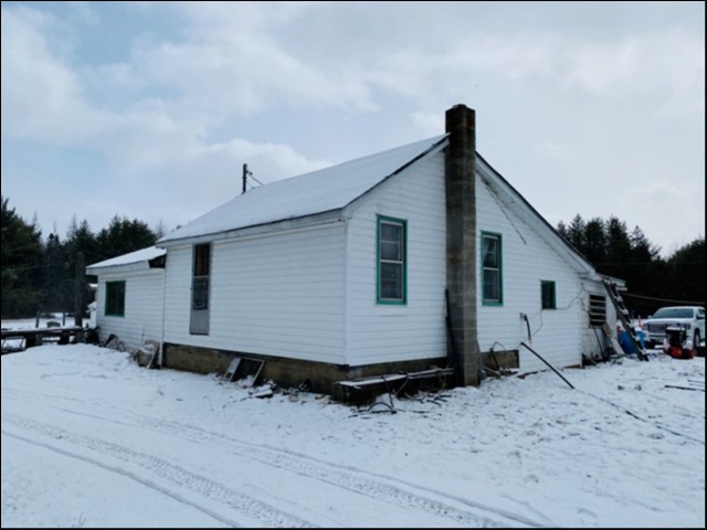 1070 North Baptiste Lake Road, Maynooth, Ontario, Canada