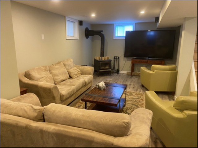 54 Sprucedale Street, Cardiff, Ontario, Canada