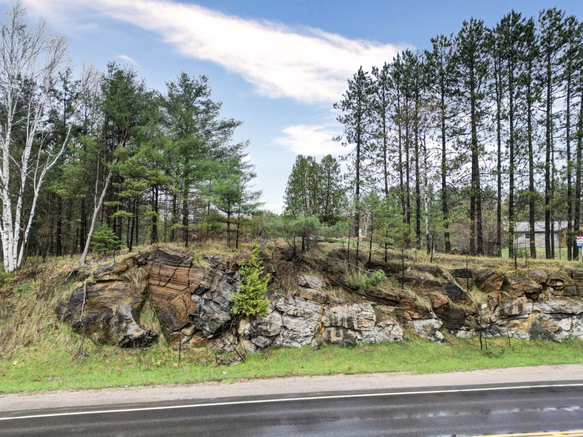 26686 Highway 62 South, Bancroft, Ontario, Canada