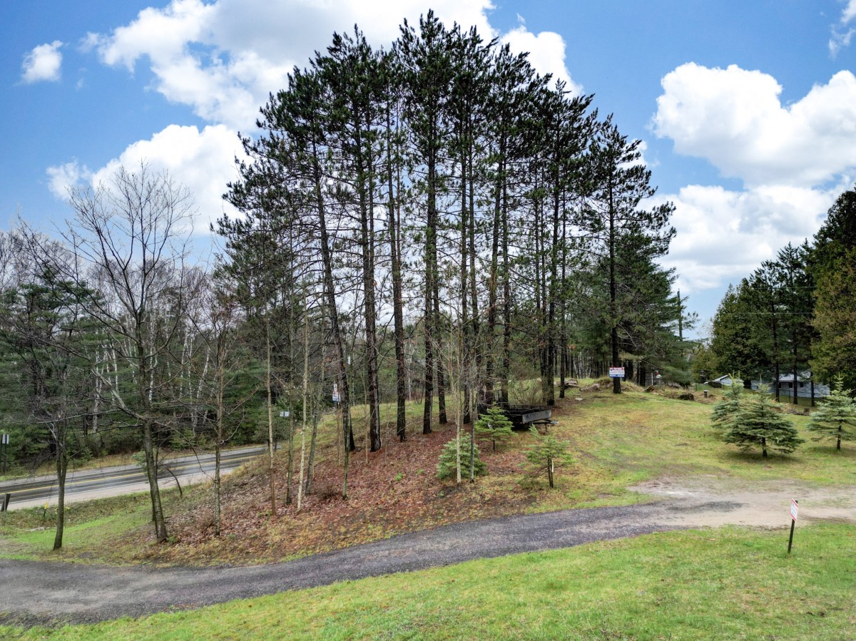 26686 Highway 62 South, Bancroft, Ontario, Canada