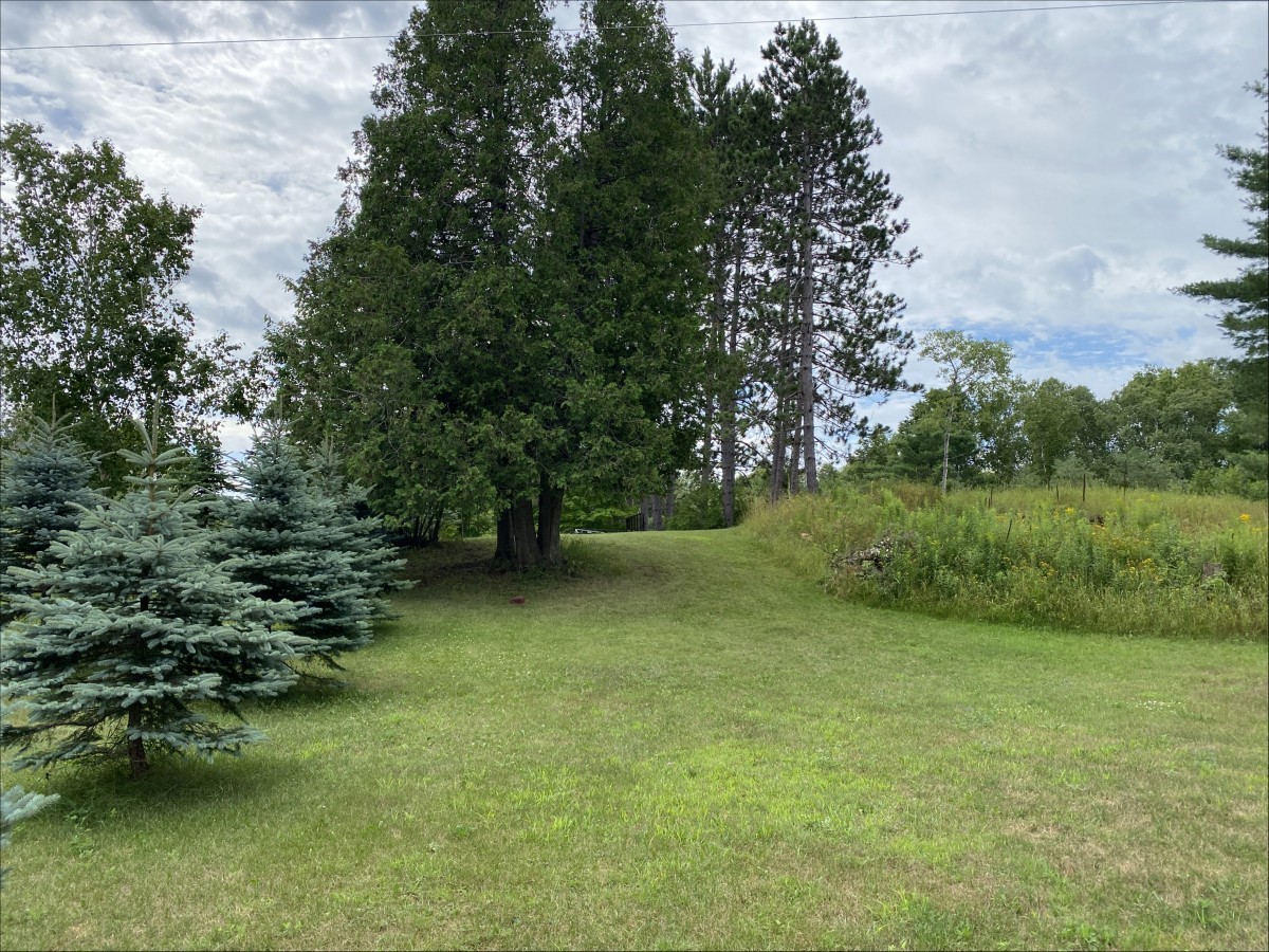 26686 Highway 62 South, Bancroft, Ontario, Canada