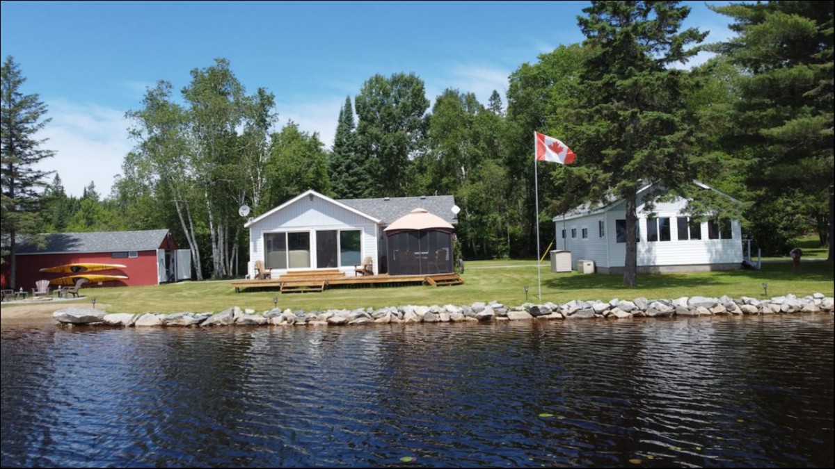 215D Paradise Landing, Maynooth, Ontario, Canada