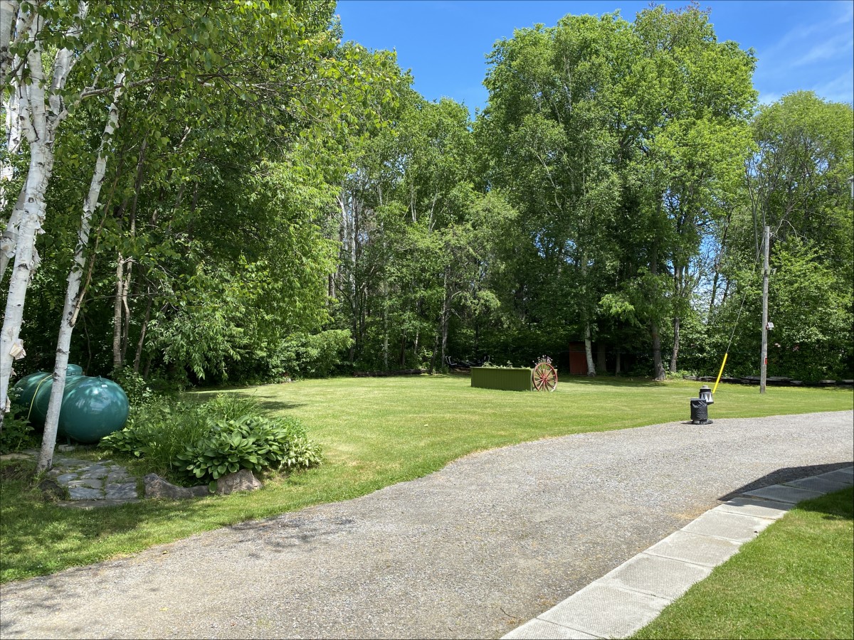 215D Paradise Landing, Maynooth, Ontario, Canada