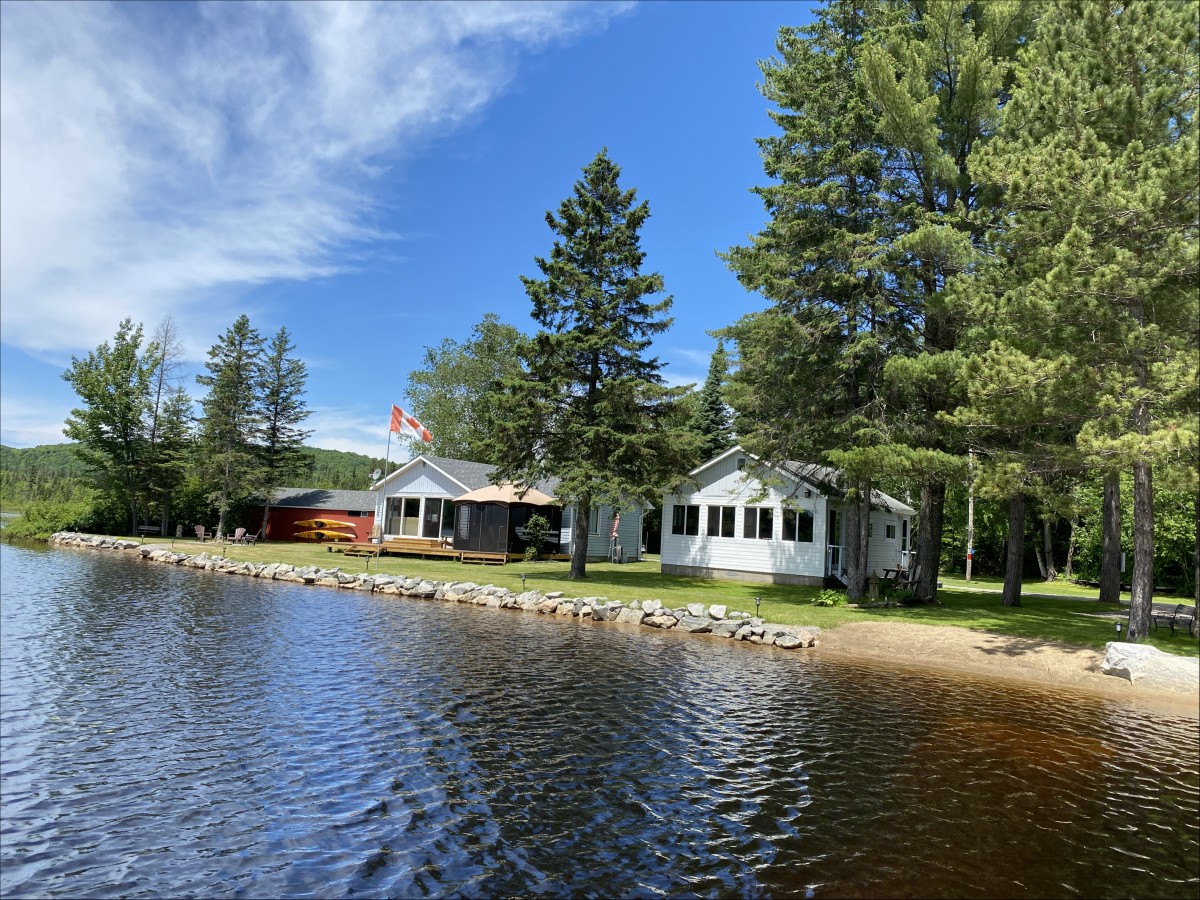 215D Paradise Landing, Maynooth, Ontario, Canada