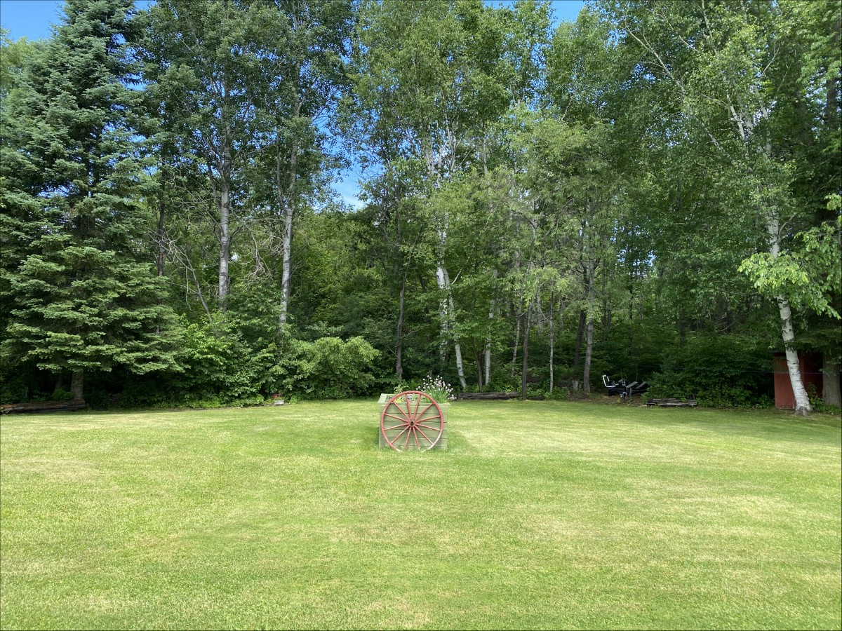 215D Paradise Landing, Maynooth, Ontario, Canada