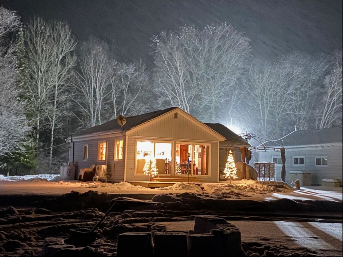 215D Paradise Landing, Maynooth, Ontario, Canada