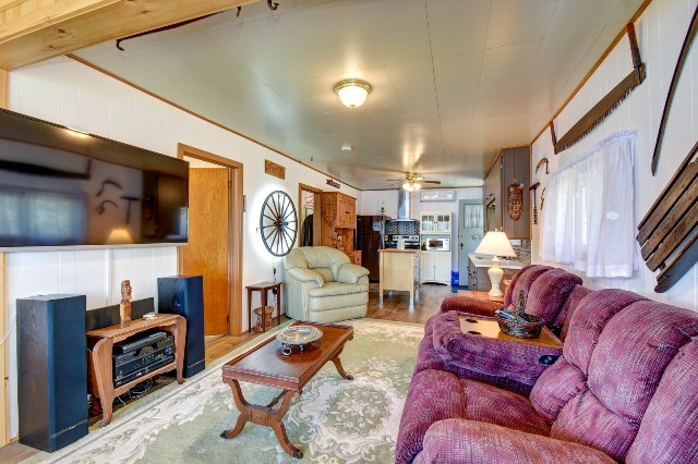 215D Paradise Landing, Maynooth, Ontario, Canada