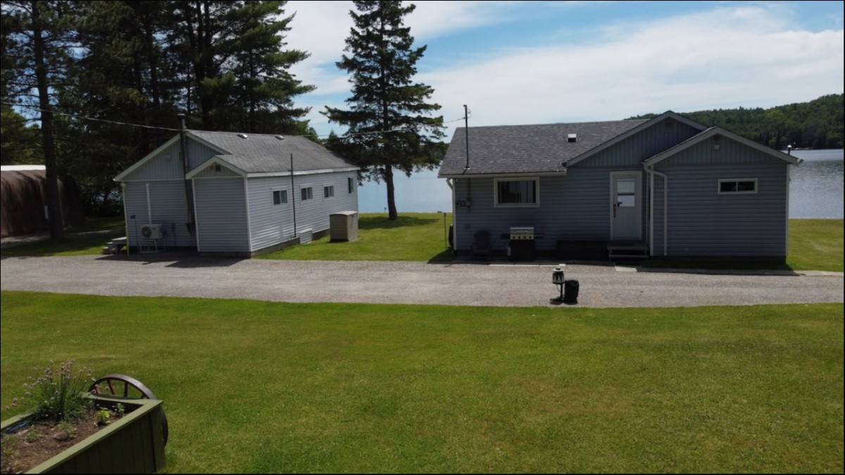 215D Paradise Landing, Maynooth, Ontario, Canada