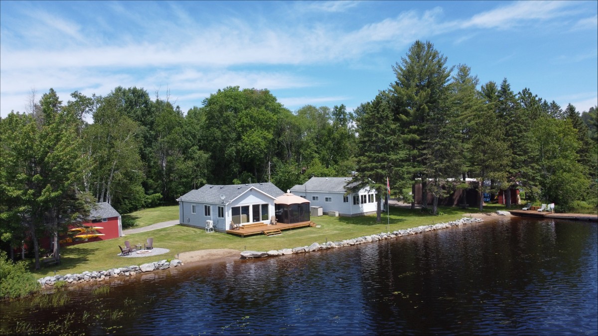 215D Paradise Landing, Maynooth, Ontario, Canada