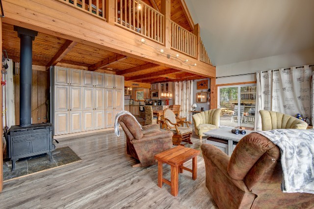 84 McAllister Road, Bancroft, Ontario, Canada