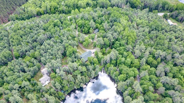 820 Bay Lake Rd, L'Amable, Ontario, Canada