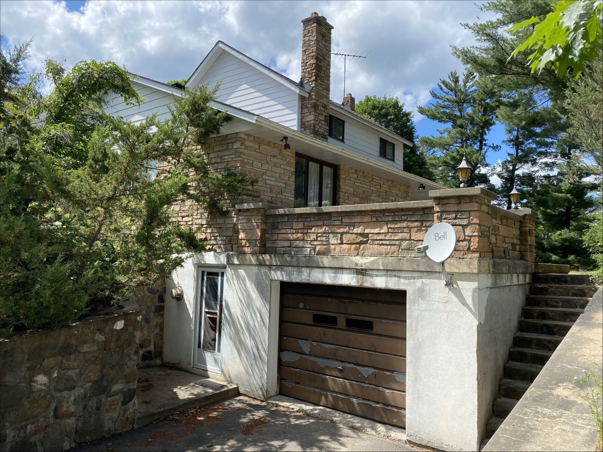 14 High School Lane, Bancroft, Ontario, Canada