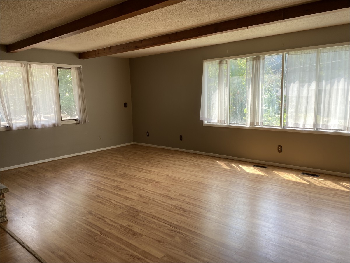 14 High School Lane, Bancroft, Ontario, Canada