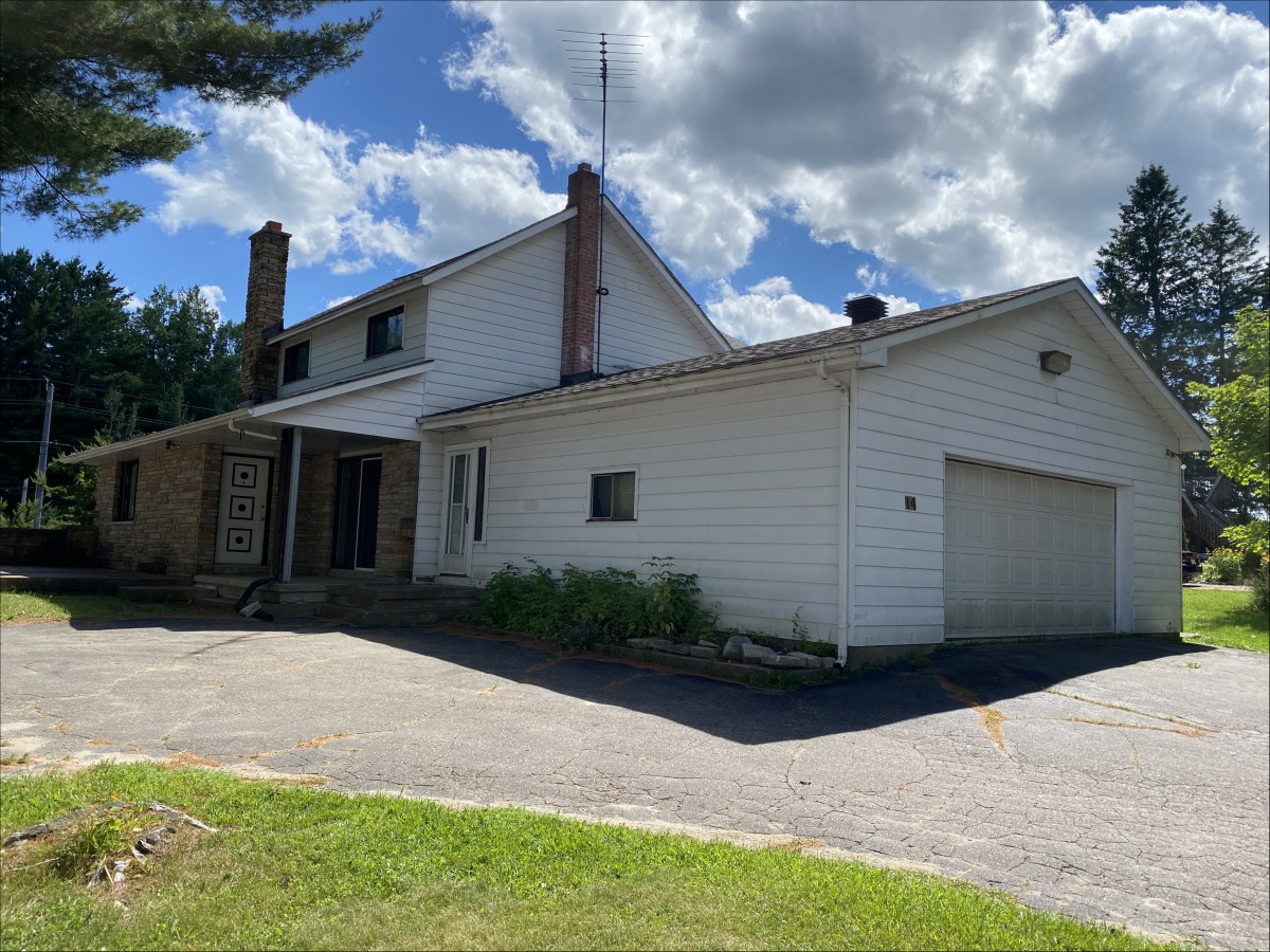 14 High School Lane, Bancroft, Ontario, Canada