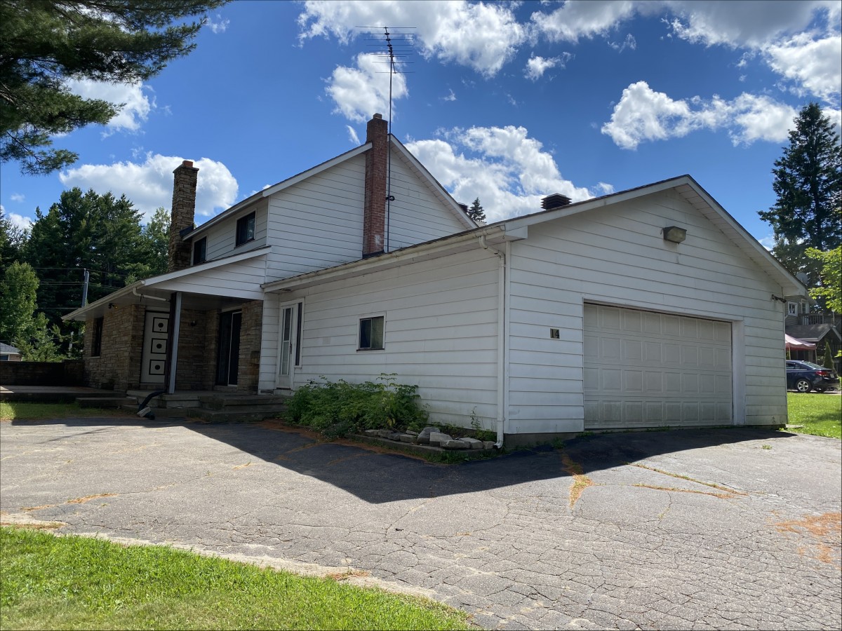 14 High School Lane, Bancroft, Ontario, Canada