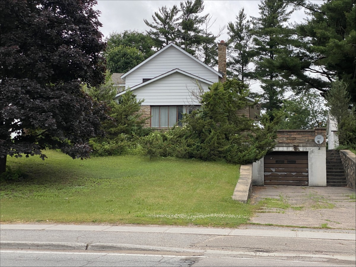 14 High School Lane, Bancroft, Ontario, Canada