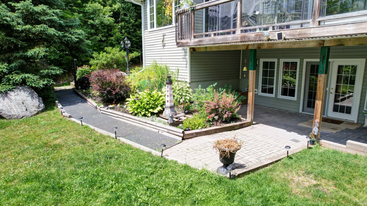 455 Albion Lake Drive, Bancroft, Ontario, Canada