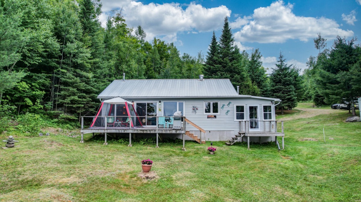 13 Bluff Rd, Maple Leaf, Ontario, Canada