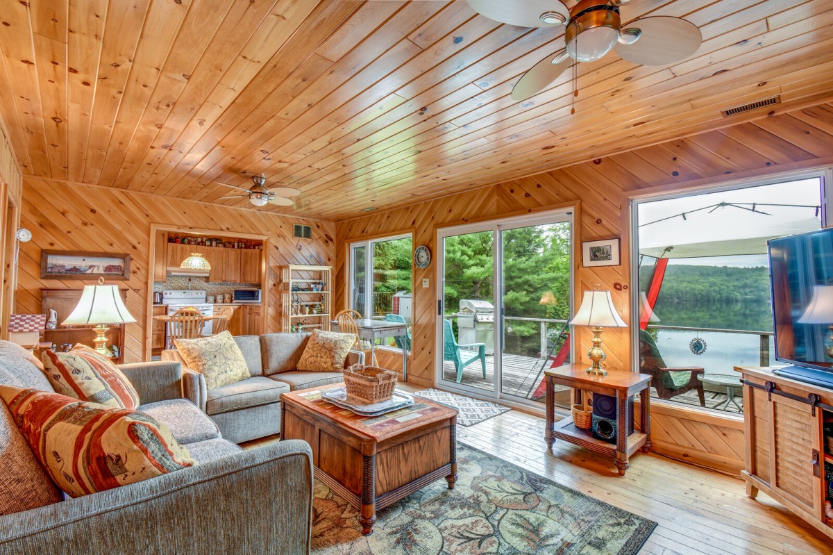 13 Bluff Rd, Maple Leaf, Ontario, Canada