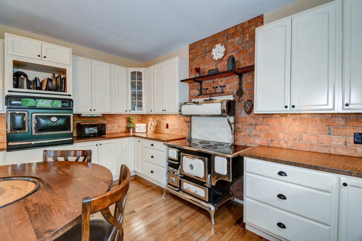 1186 Upper Paudash Rd, Bancroft, Ontario, Canada