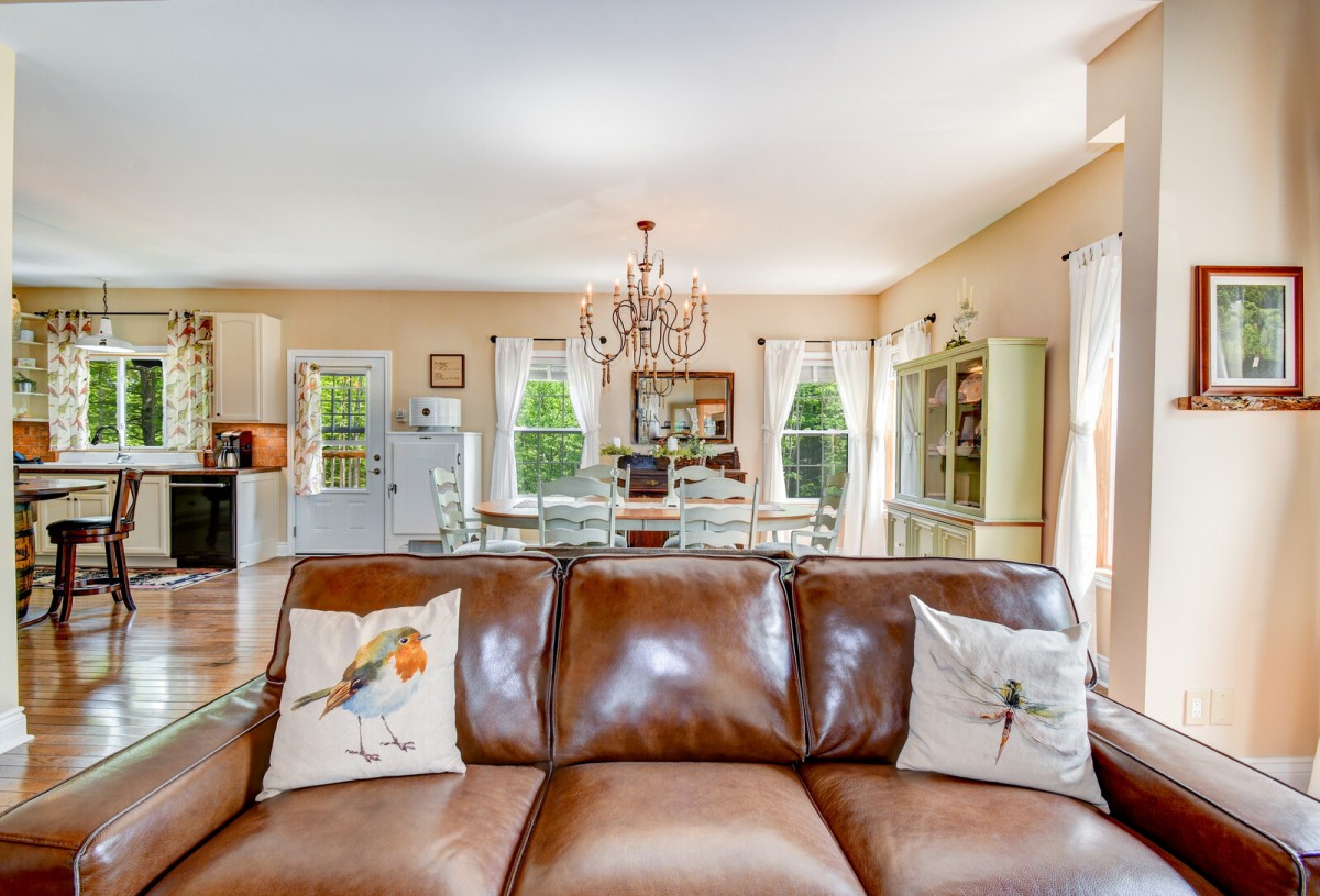 1186 Upper Paudash Rd, Bancroft, Ontario, Canada