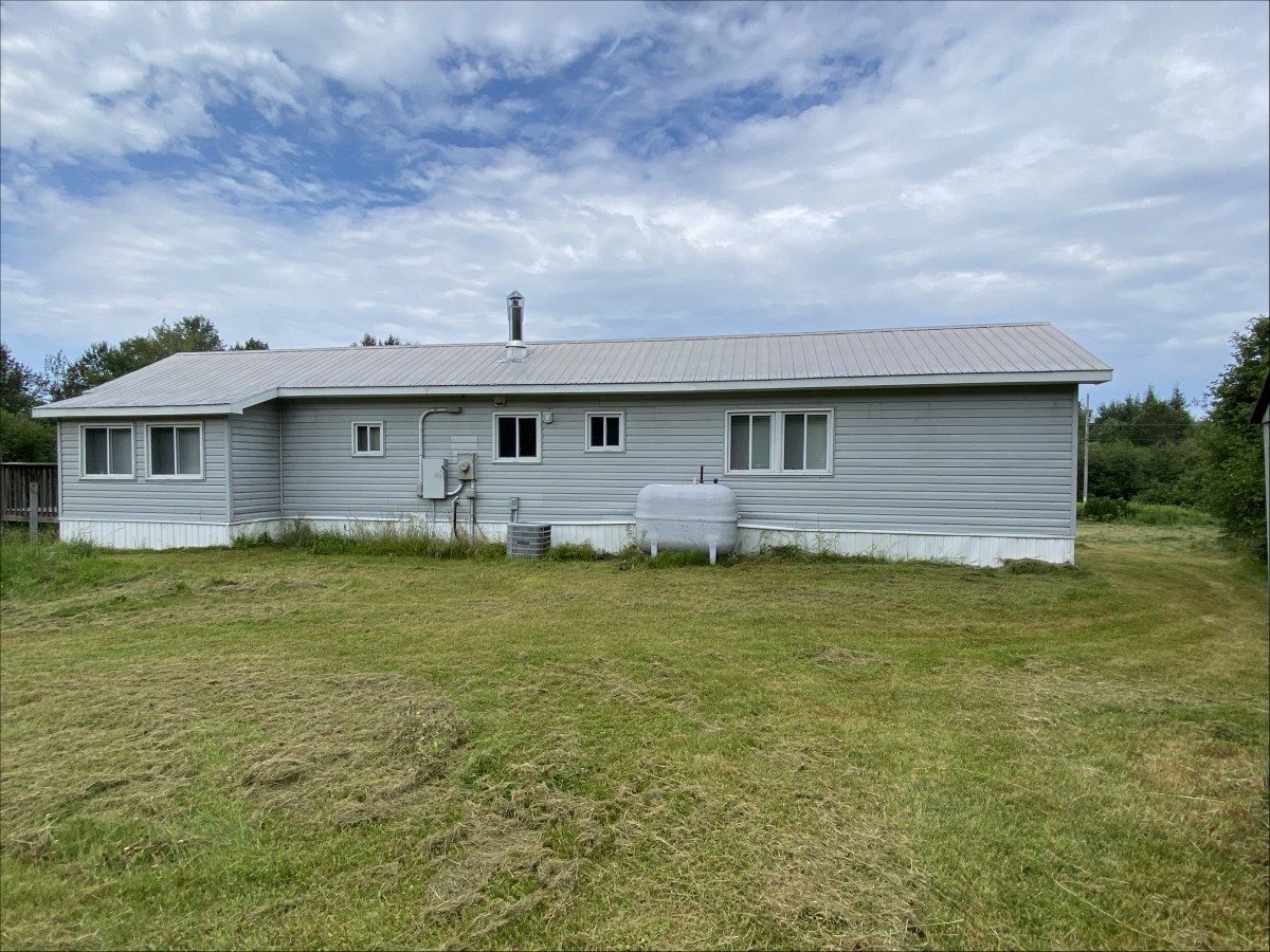 243 Whytes Road, Boulter, Ontario, Canada