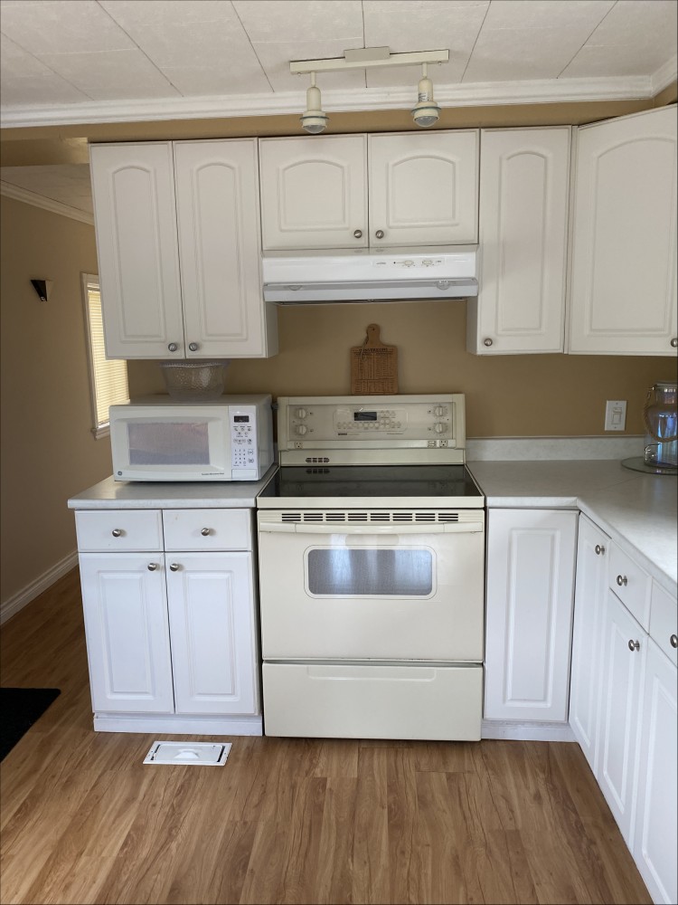 243 Whytes Road, Boulter, Ontario, Canada