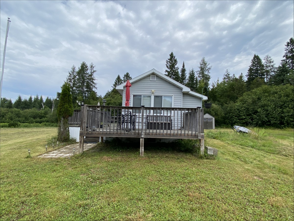 243 Whytes Road, Boulter, Ontario, Canada