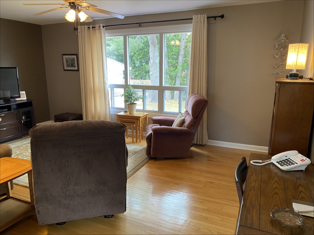36 Hemlock Street, Cardiff, Ontario, Canada