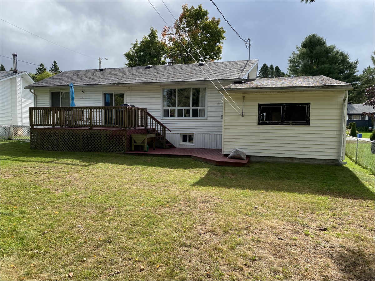 36 Hemlock Street, Cardiff, Ontario, Canada