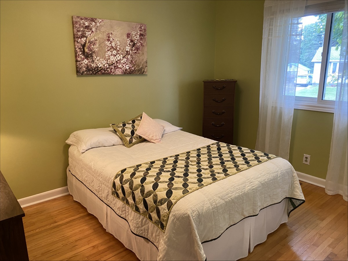 36 Hemlock Street, Cardiff, Ontario, Canada