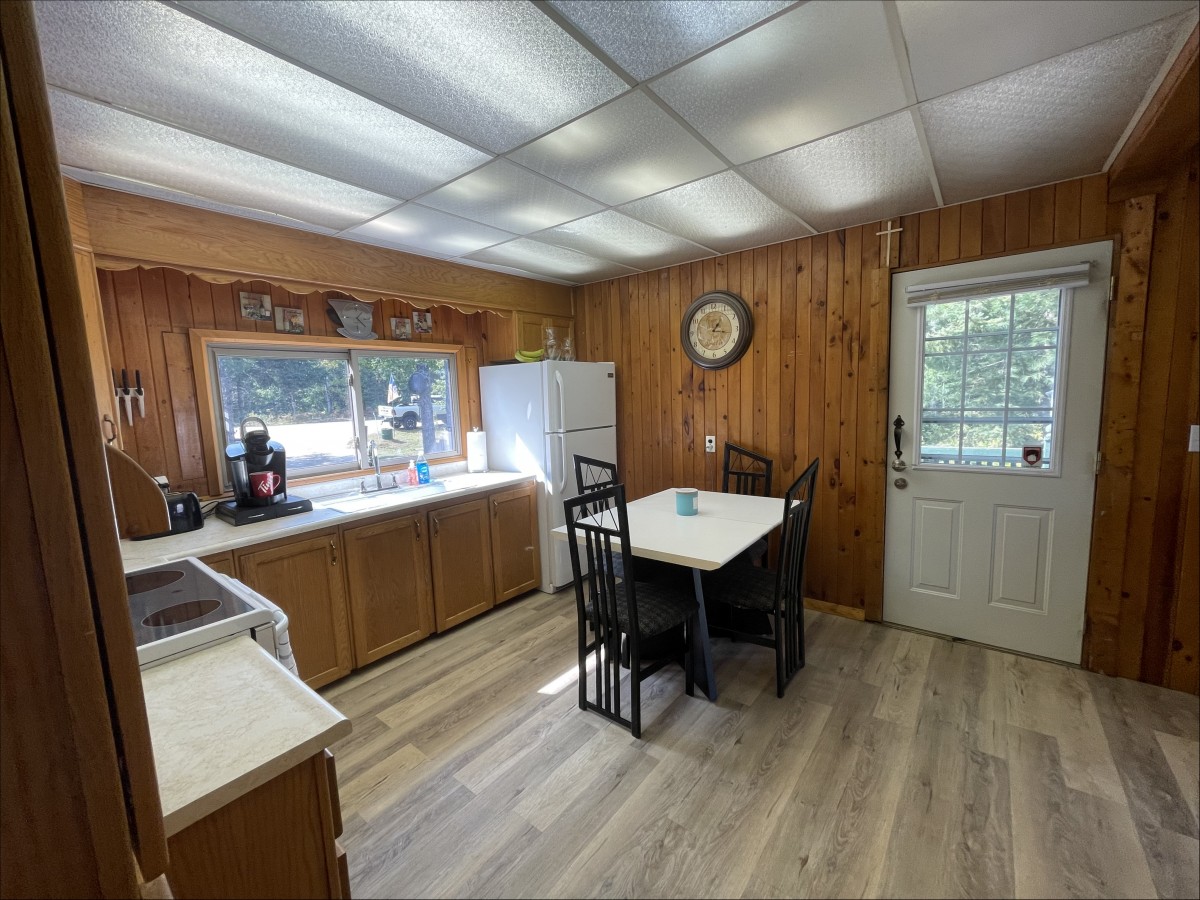 343 Glory Road, Bancroft, Ontario, Canada