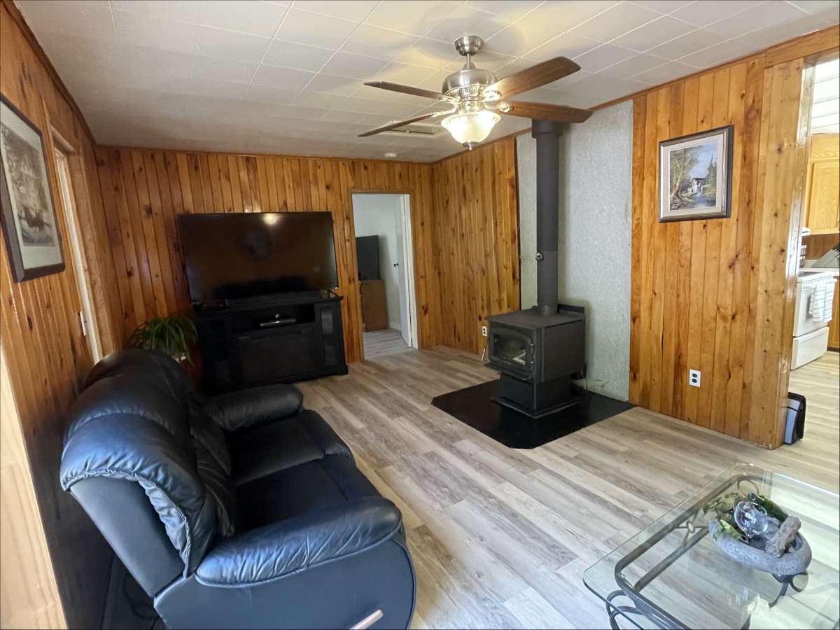 343 Glory Road, Bancroft, Ontario, Canada