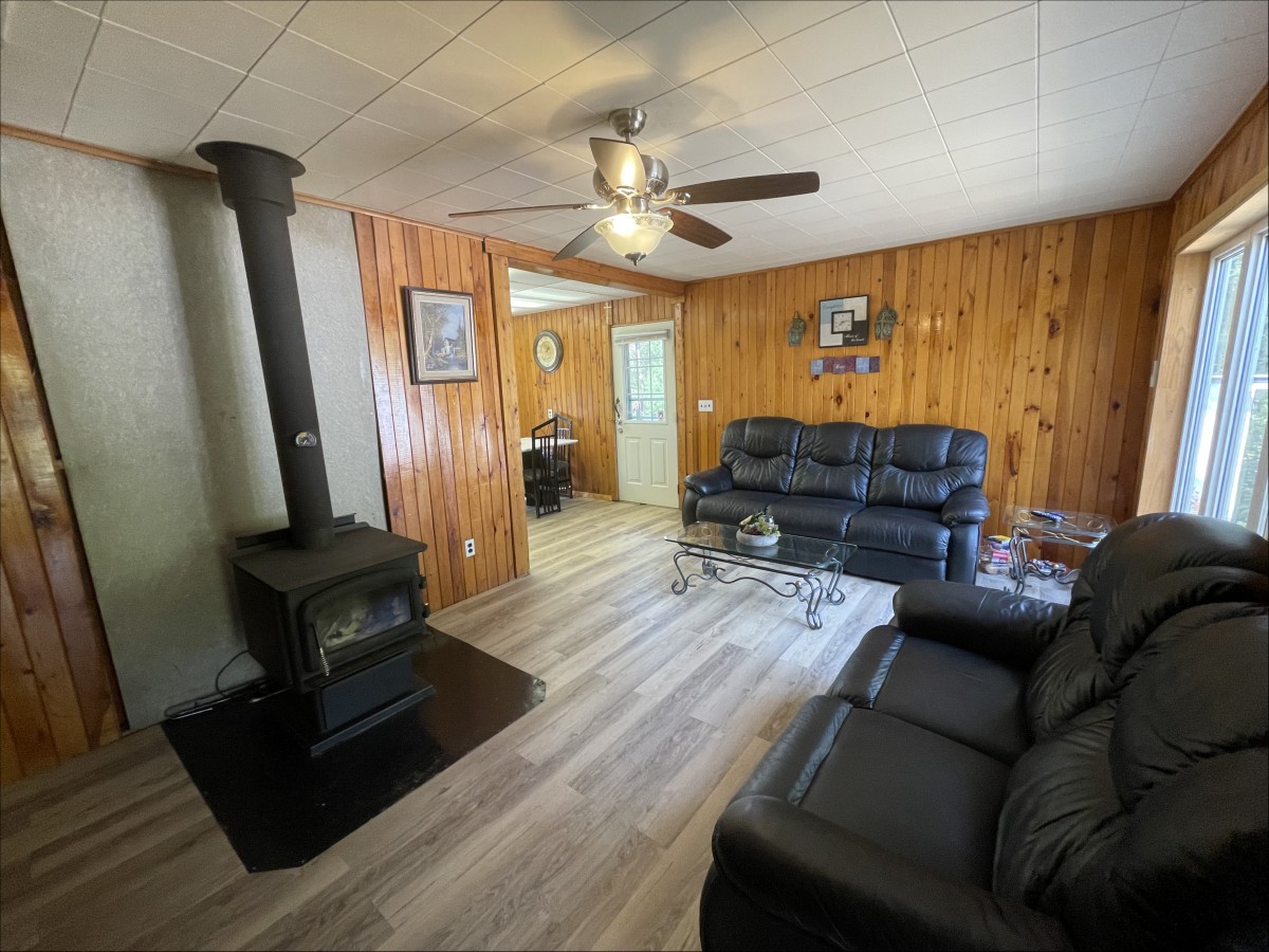 343 Glory Road, Bancroft, Ontario, Canada