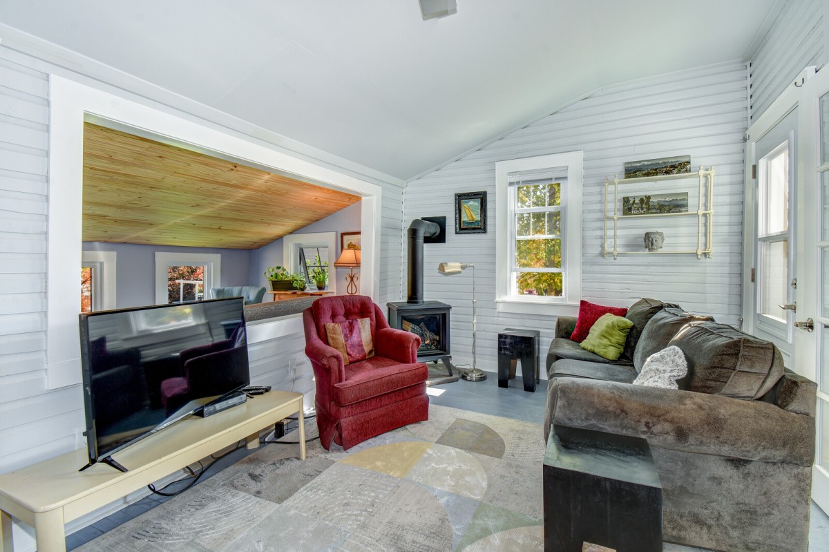7 Sherbourne Street North, Bancroft, Ontario, Canada