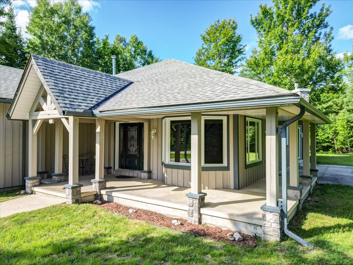 32 Nicklaus Drive, Bancroft, Ontario, Canada