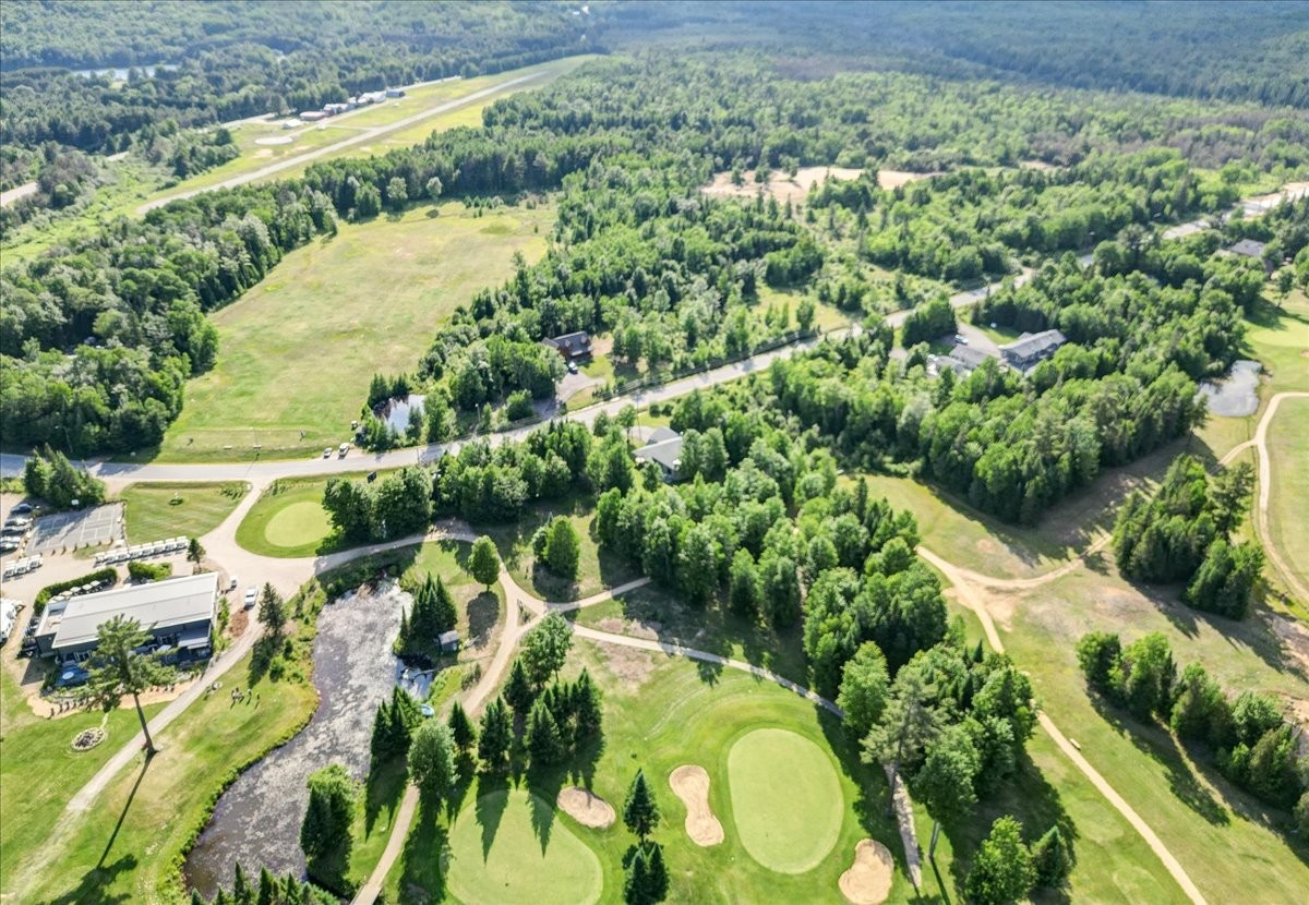 32 Nicklaus Drive, Bancroft, Ontario, Canada