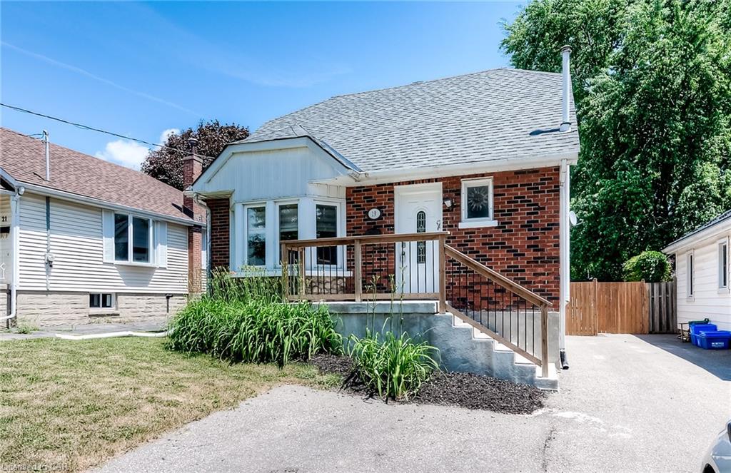 19 Elgin Street N, Cambridge Ontario, Canada