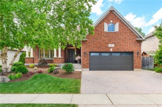 401 DEER RIDGE Drive, Kitchener Ontario, Canada