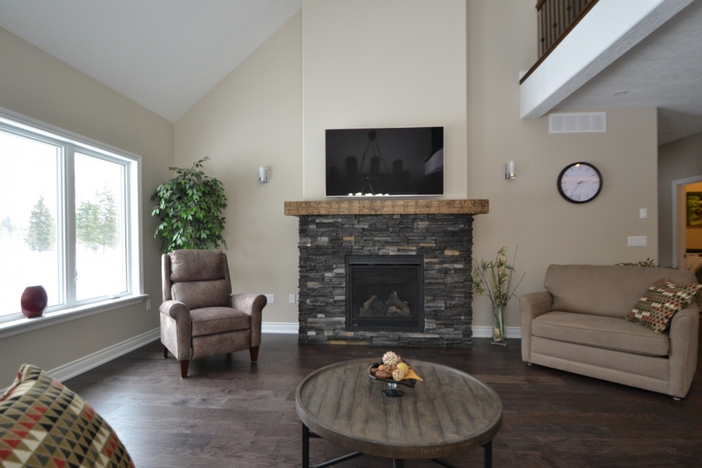 2 Bancroft Ridge Dr., Bancroft Ontario, Canada