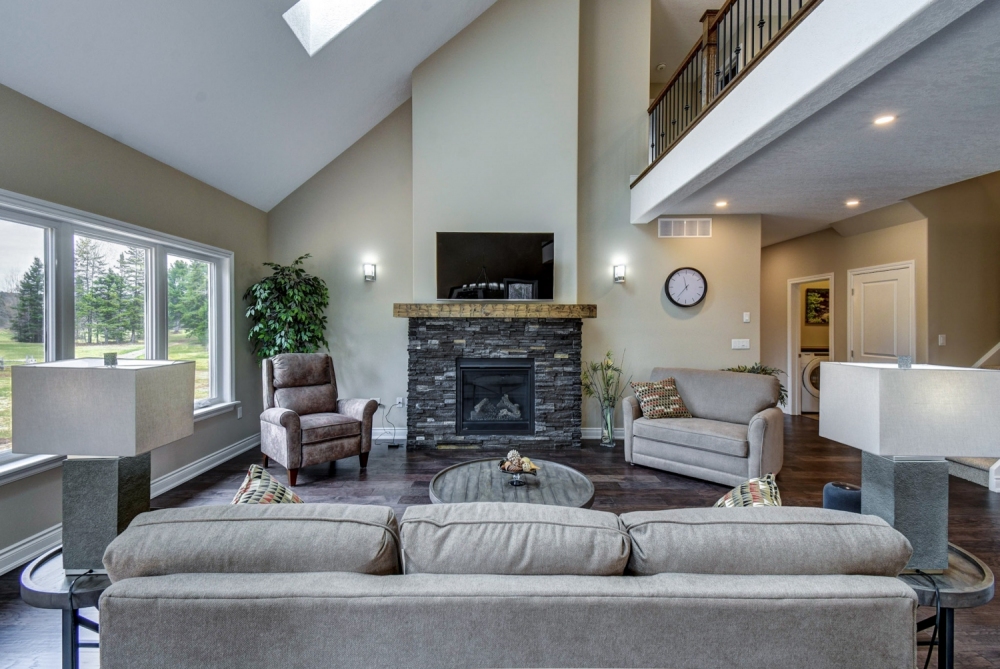 2 Bancroft Ridge Dr., Bancroft Ontario, Canada