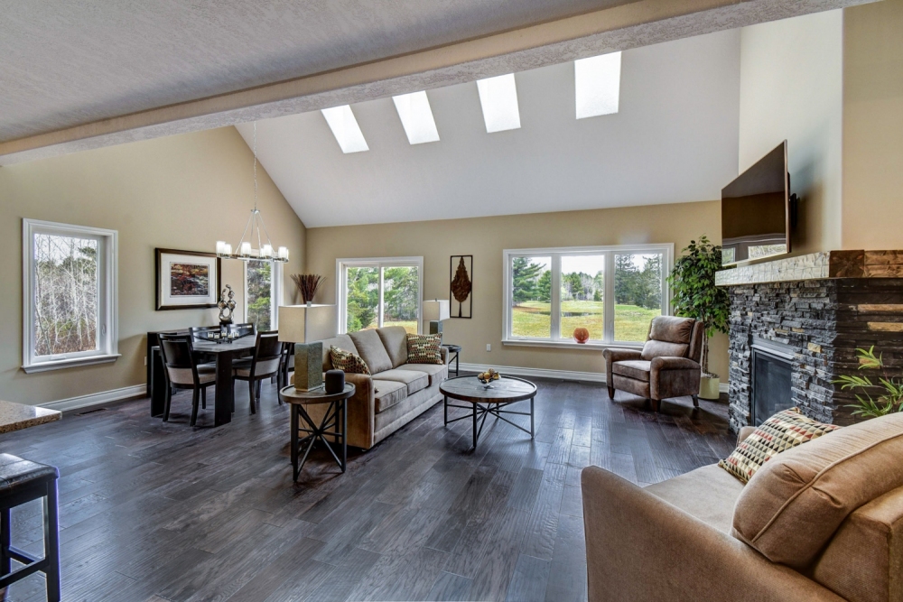 2 Bancroft Ridge Dr., Bancroft Ontario, Canada