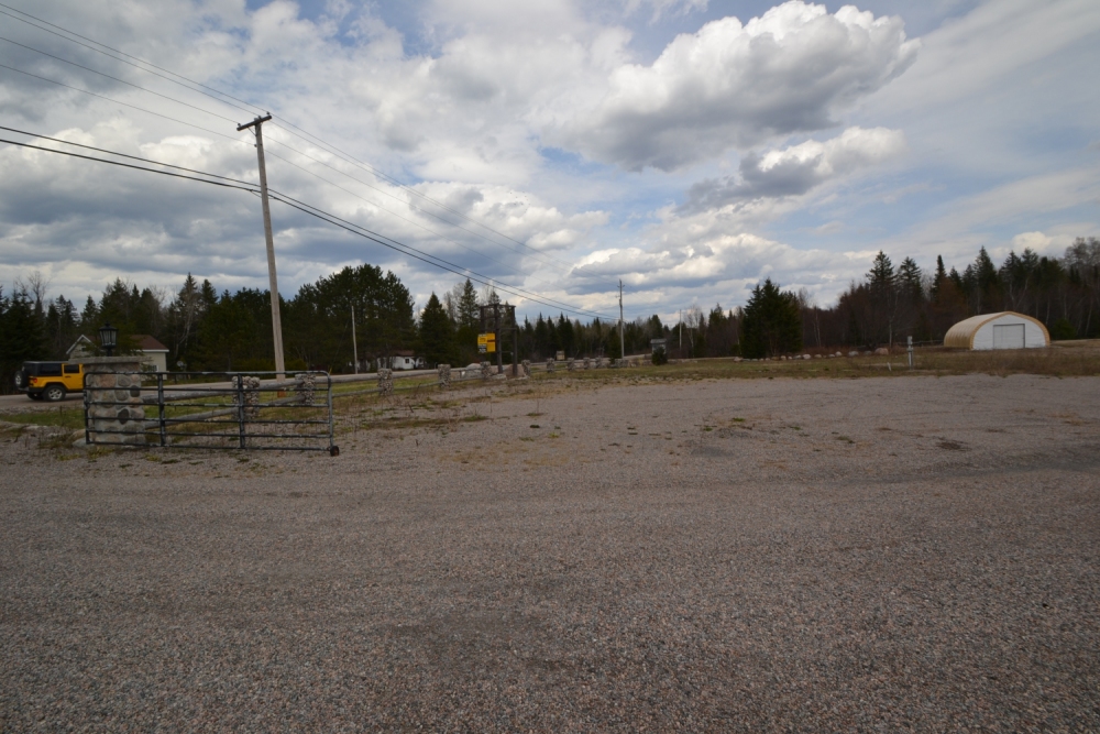 33664 Highway 62, N.