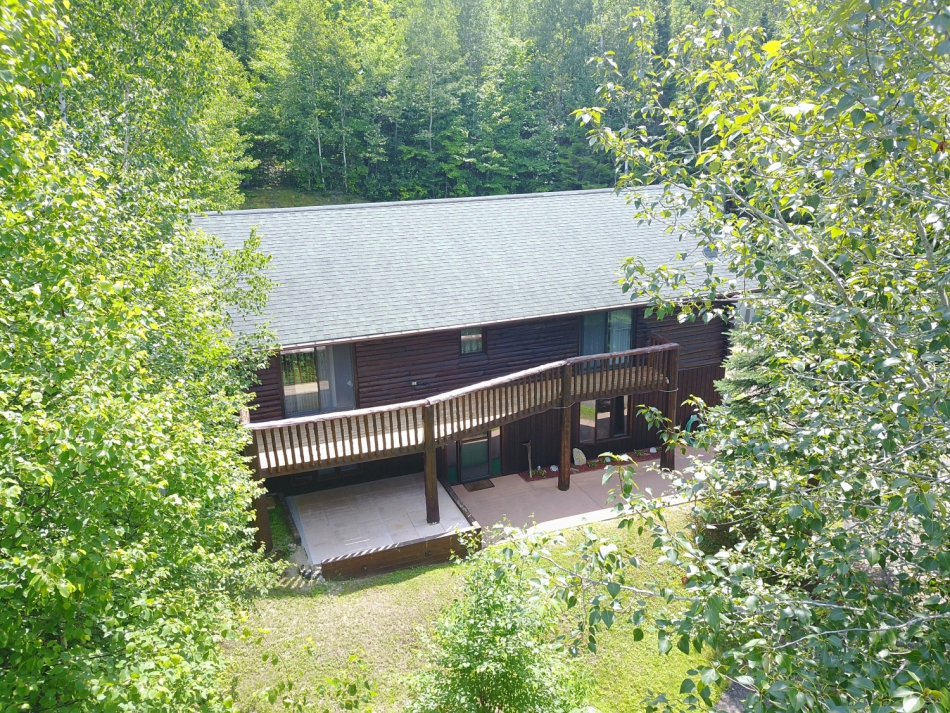 1835 South Baptiste Lake Road, Hastings Highlands Ontario, Canada