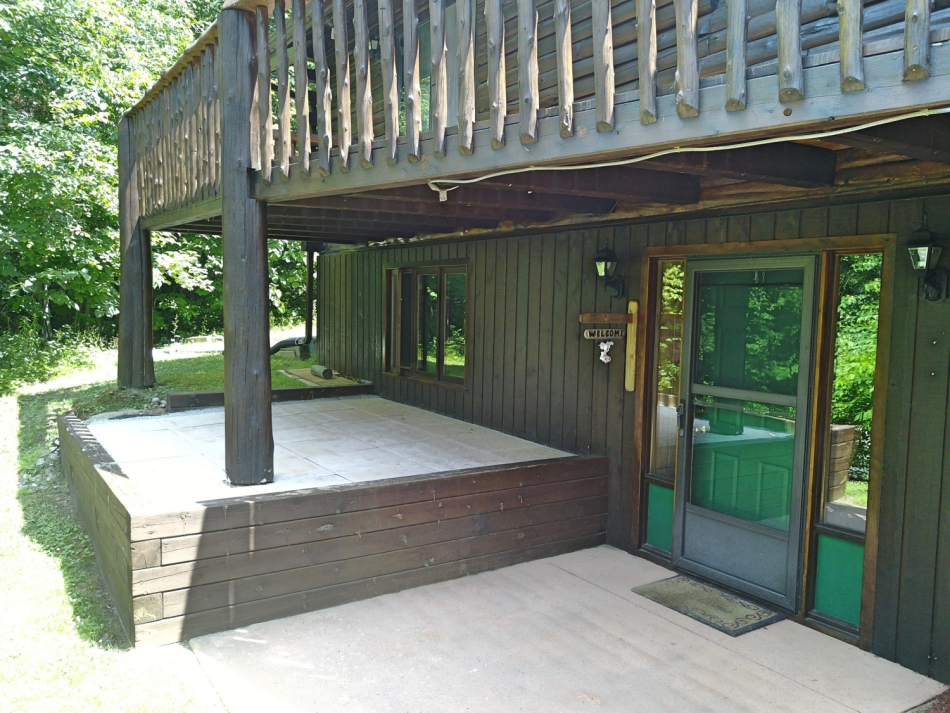 1835 South Baptiste Lake Road, Hastings Highlands Ontario, Canada