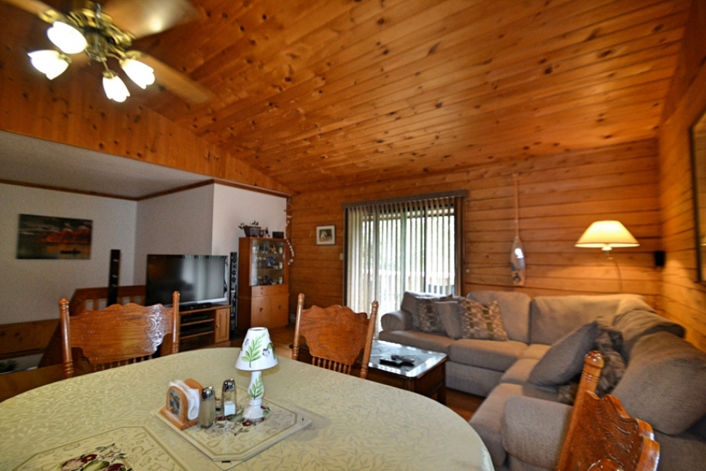 1835 South Baptiste Lake Road, Hastings Highlands Ontario, Canada